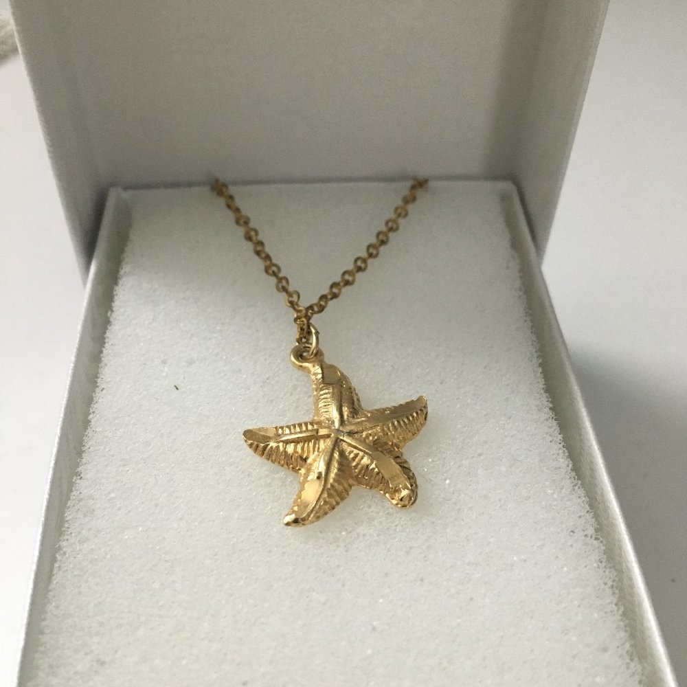 gold necklace